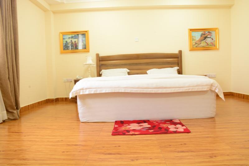 Ampomaah Hotel アクラ エクステリア 写真